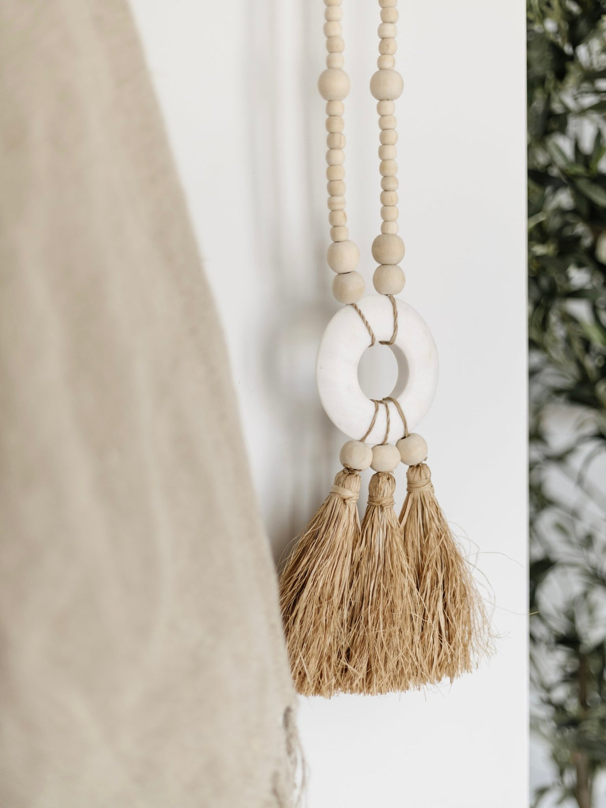 Ayu Marble Raffia Tassel Garland - Wander & Wild Home