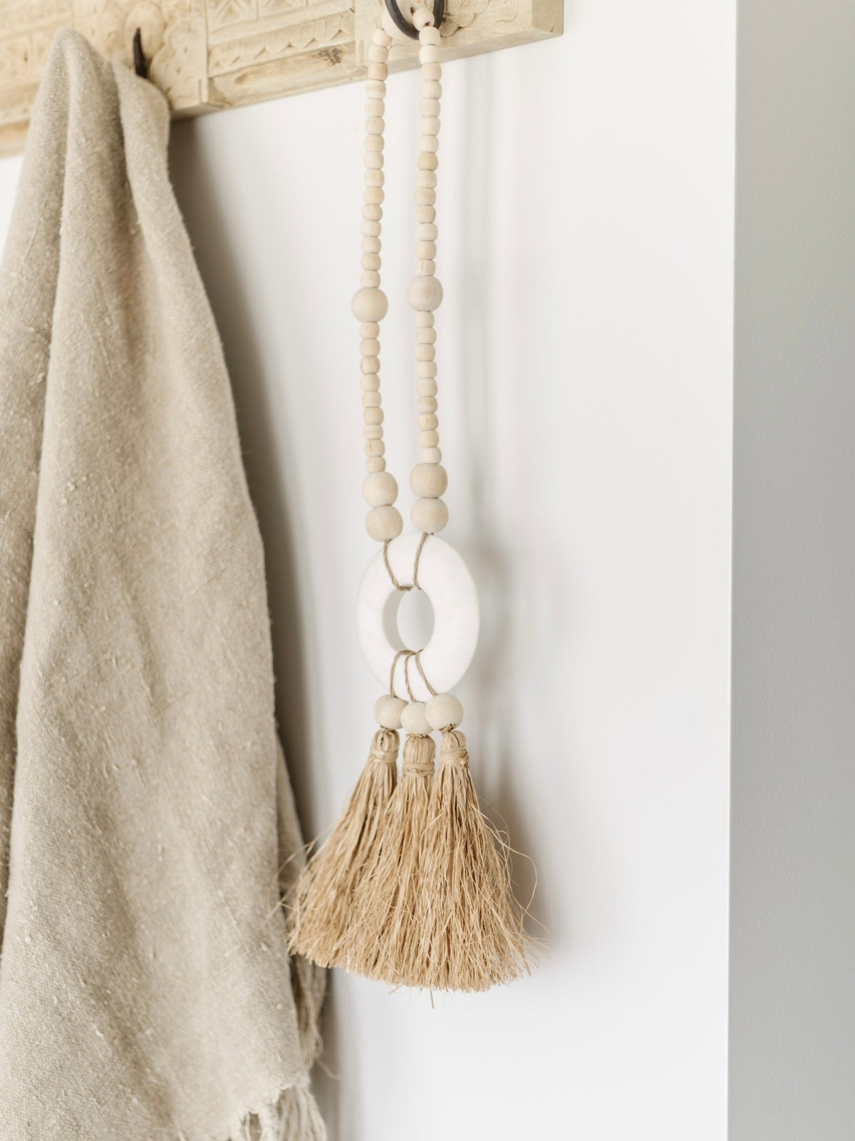 Ayu Marble Raffia Tassel Garland - Wander & Wild Home