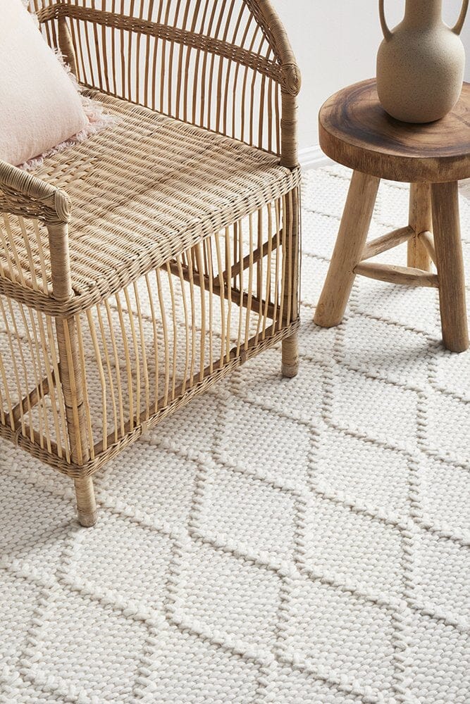 Huxley Wool Rug- White Wander & Wild 