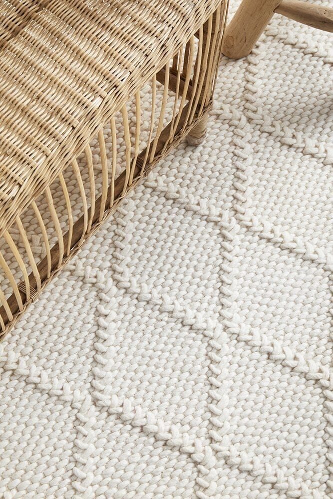 Huxley Wool Rug- White Wander & Wild 