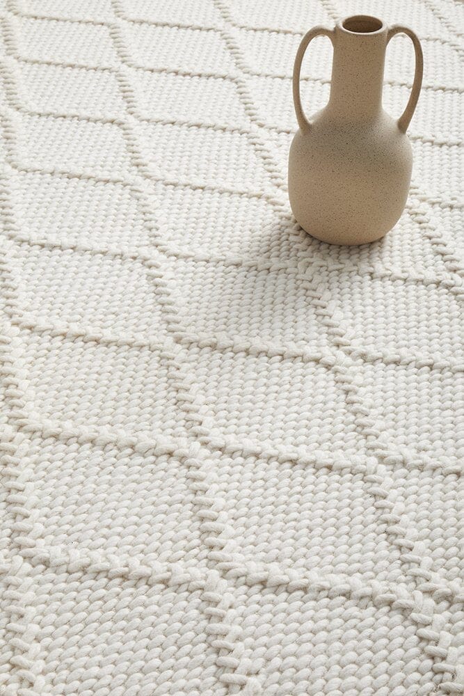 Huxley Wool Rug- White Wander & Wild 