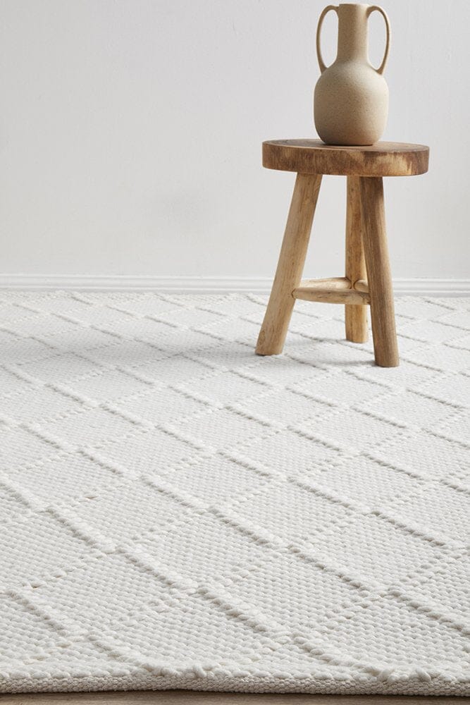 Huxley Wool Rug- White Wander & Wild 