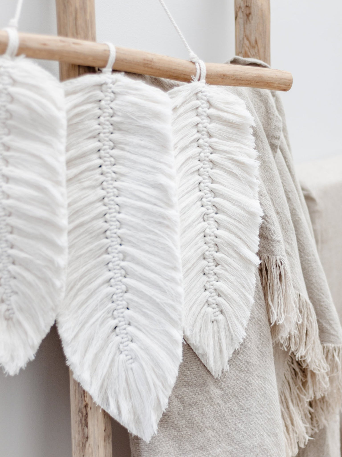 Mia Macrame Leaf Hanging - Wander & Wild Home