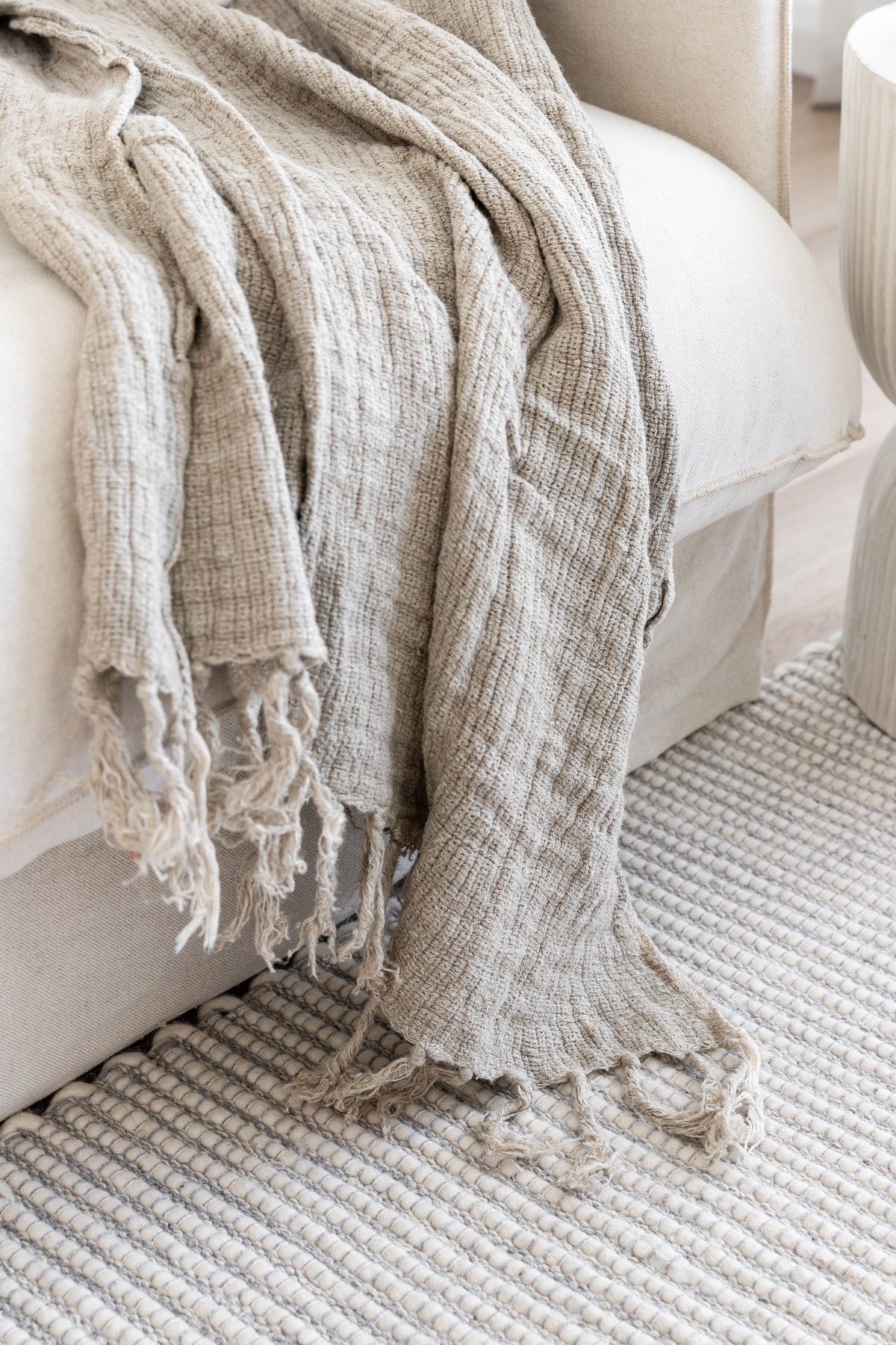 Hand loomed & richly textured the Mesh Rustic Linen throw is both a pure & natural staple piece designed to compliment any interior. Made from 100% linen in a light waffle style finish with fringed sides, it is soft & visually rustic with a quality luxe edge. This beautiful throw creates a luxurious high end quality & aesthetic to your home.   